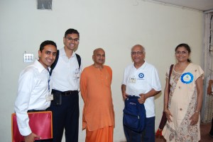 With Swami of Vadodara and singer Vanita Thakkar