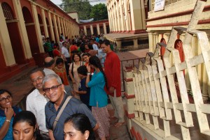 Line to go to Gharbha Griha - 2