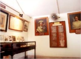 9b Renaissance Gallery