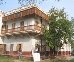 Vidyasagar's house 2 at Kolkata converted to college for Girls and Vidyasagar Smriti Mandir (museum)